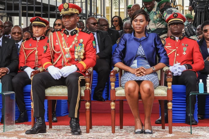 Transition au Gabon: penchant « autoritaire » et « populiste », selon un opposant