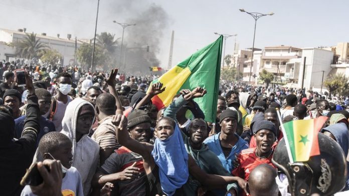 Sénégal : les Dakarois appelés à manifester en pleine incertitude électorale