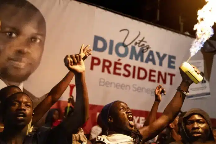 Sénégal : la prise du pouvoir approche pour l’opposant antisystème Diomaye Faye