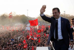 Municipales en Turquie : l'opposition en passe de remporter