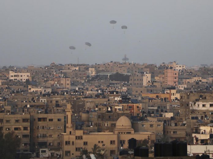 Mobilisation internationale pour envoyer de la nourriture à Gaza bombardée par Israël