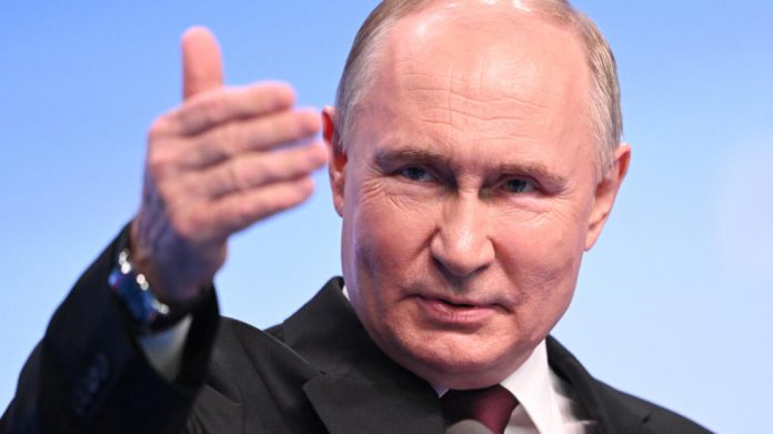 La réélection de Poutine saluée par ses alliés, dénoncée par les Occidentaux