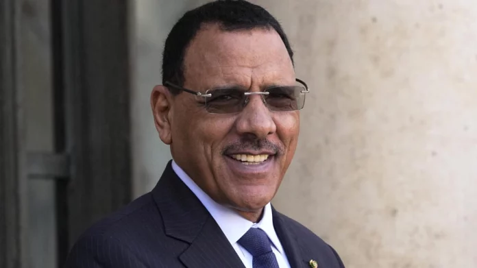 Niger : les avocats de Bazoum demandent le report d’une audience qui menace son immunité