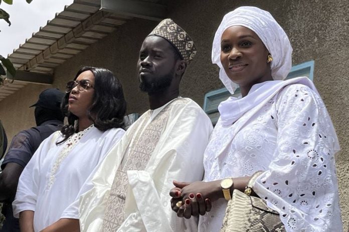 Deux Premières dames au palais présidentiel sénégalais