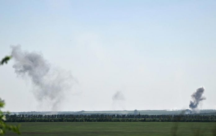 Moscou ordonne des exercices nucléaires et menace de frapper des cibles britanniques