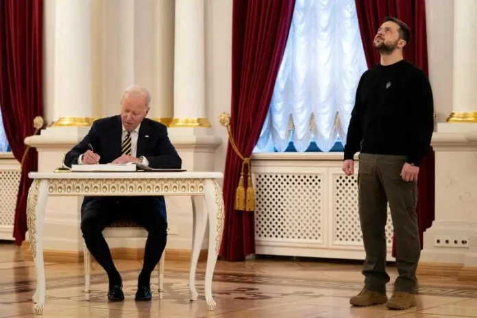 Biden autorise l’Ukraine à frapper des cibles en Russie pour défendre Kharkiv