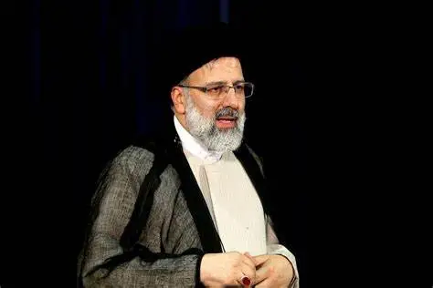 Iran: recherches pour retrouver l’hélicoptère du président Raïssi après « un accident » (médias)