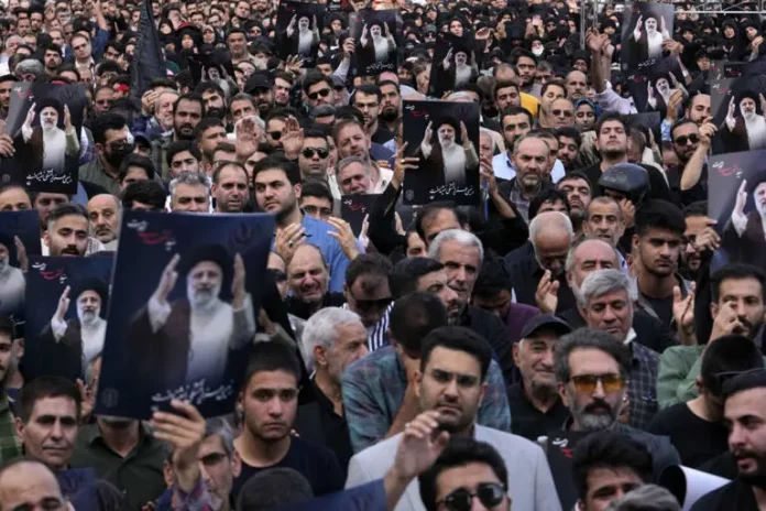L’Iran rend hommage à son président tué dans un crash d’hélicoptère