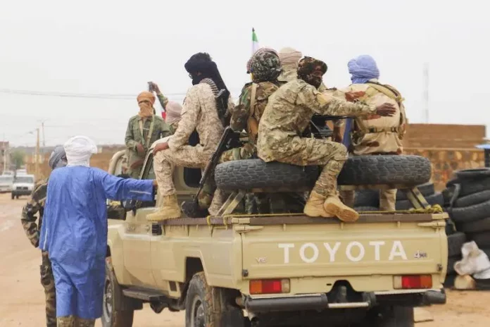 Mali: au moins 18 civils tués par des hommes armés dans le centre