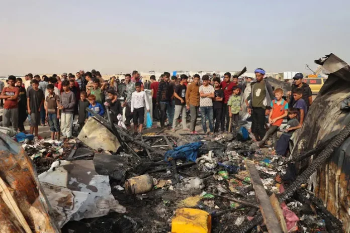 Bande de Gaza : vives condamnations internationales après une frappe meurtrière à Rafah