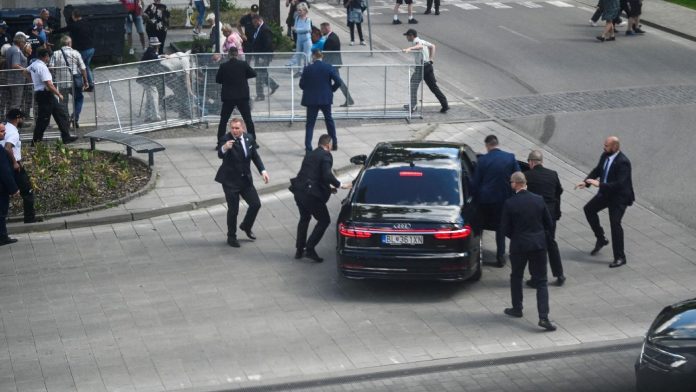 L’attentat contre le Premier ministre slovaque provoque la sidération