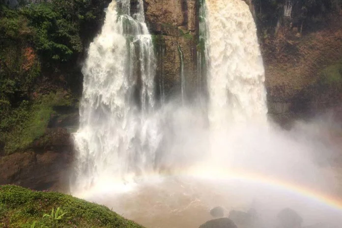 Les chutes d’Ekom-Nkam : un paradis naturel qui émerveille les visiteurs.