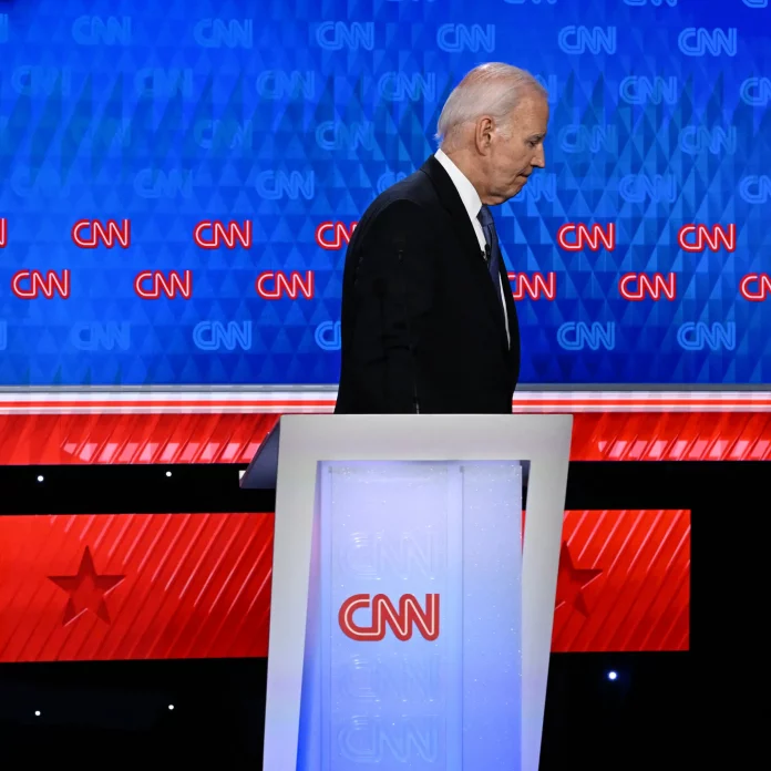 Biden assure qu’il « peut faire le boulot » après un calamiteux débat face à Trump