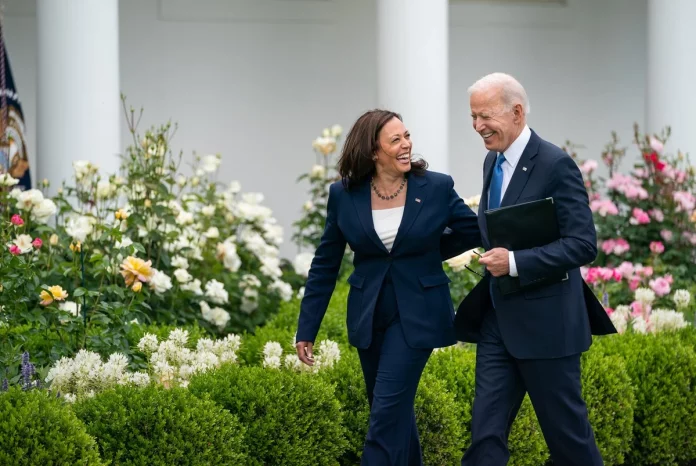 Biden se retire, la présidentielle américaine dans l’inconnu