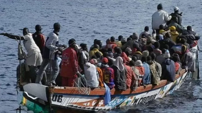 Sénégal: le Premier ministre appelle les jeunes à rester en Afrique après le naufrage d’un bateau de migrants