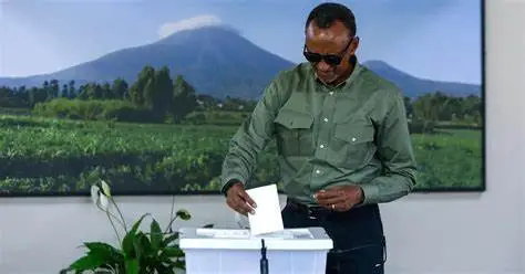 RDC, économie, succession: les défis à venir pour Paul Kagame