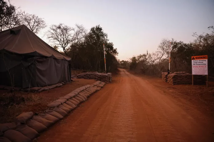 Afrique du Sud : 95 Libyens arrêtés dans un camp militaire clandestin présumé