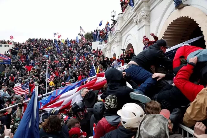 Assaut du Capitole: 20 ans de prison pour l' »un des émeutiers les plus violents »