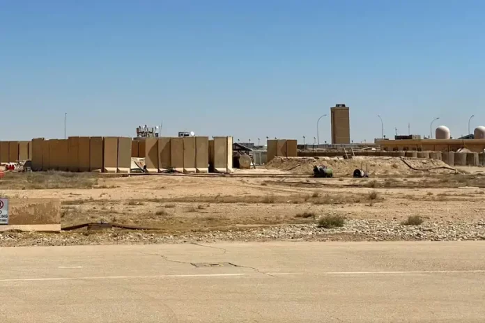 Sept Américains blessés par des tirs de roquettes sur une base militaire en Irak