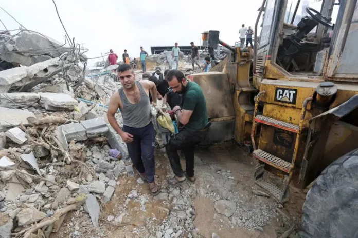 Gaza: 15 morts dans un raid israélien, le Hamas rejette le dernier projet de trêve