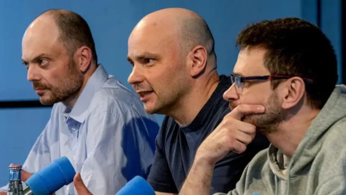 Des opposants russes émettent des critiques sur leur libération