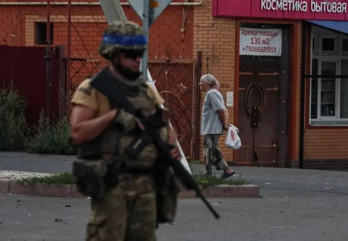 L’Ukraine dit poursuivre son avancée sans précédent sur le sol russe