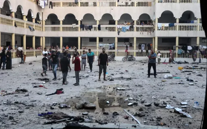 Nouvelle frappe israélienne sur une école à Gaza, la Défense civile déplore au moins 90 morts