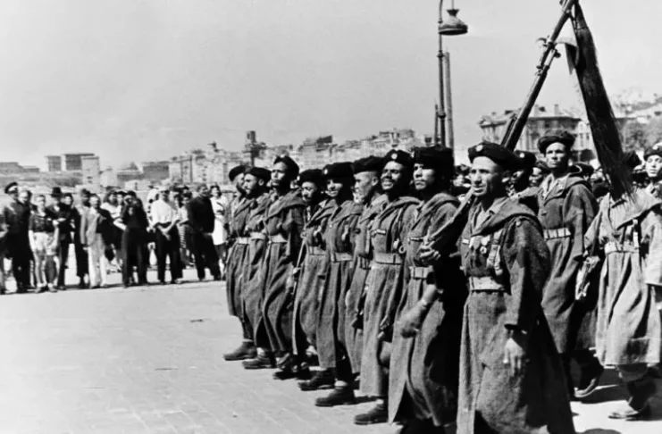 Soldats venus des colonies : honorer leur mémoire en France