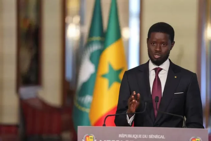 Sénégal: le président se donne les moyens de l’action