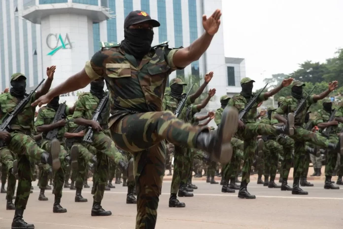 Les allocations familiales des militaires et policiers suspendues