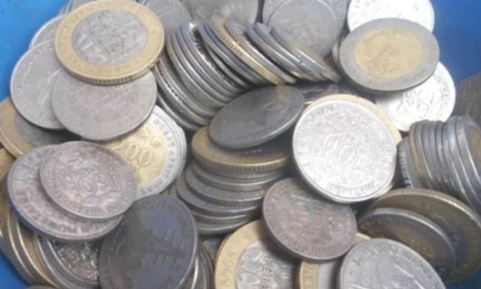 Échanges commerciaux: pourquoi les pièces de 100, 50 se font rares.
