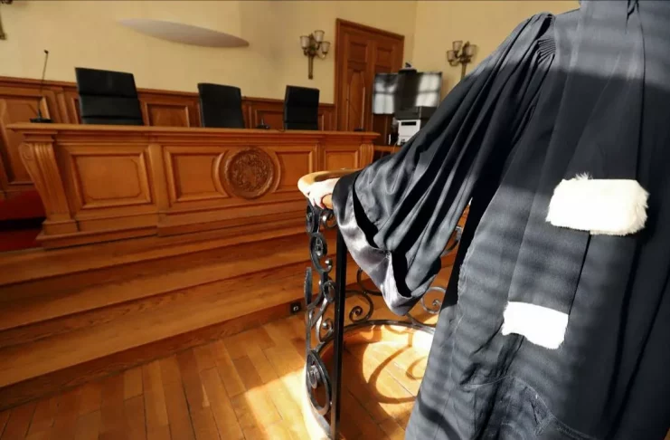 Un faux avocat