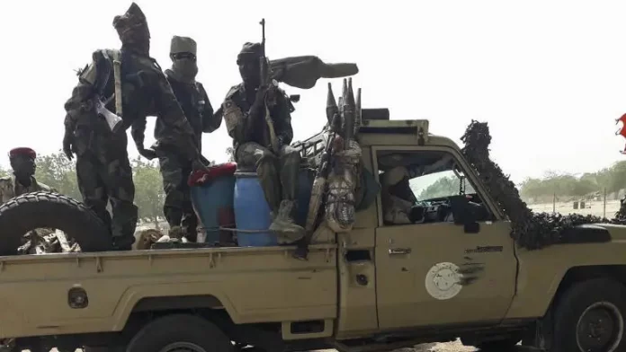 Lac Tchad: des sources locales accusent l’armée tchadienne d’avoir tué par erreur des « dizaines » de pêcheurs au Nigeria
