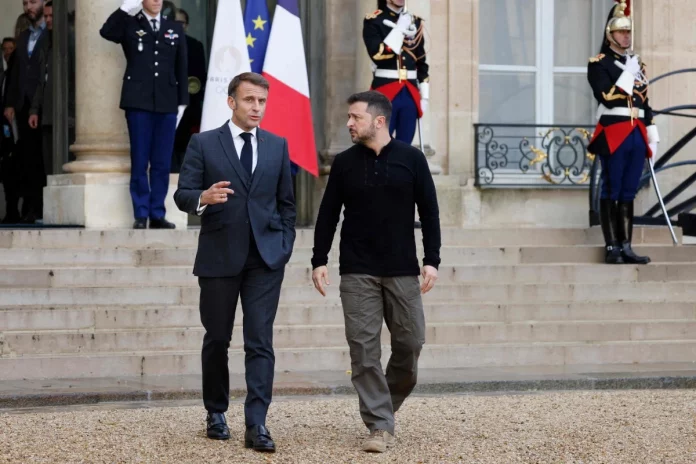Zelensky à Rome après Paris et Londres pour réclamer davantage de soutien