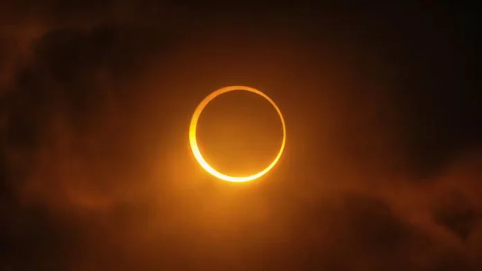 Une éclipse avec « anneau de feu » régale l’extrême sud de l’Amérique