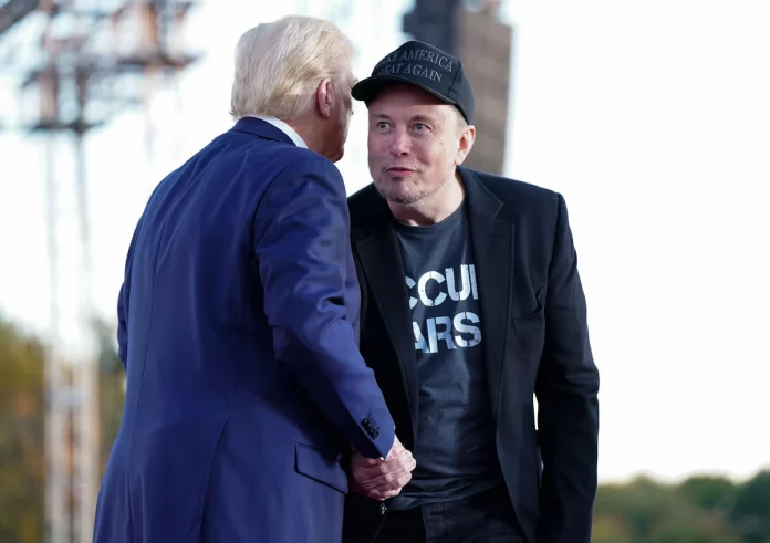 Musk bras droit de Trump, le pari politique fou de l’homme le plus riche du monde
