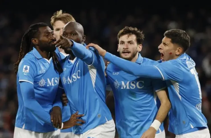 Naples en tête : un hiver compétitif en serie A