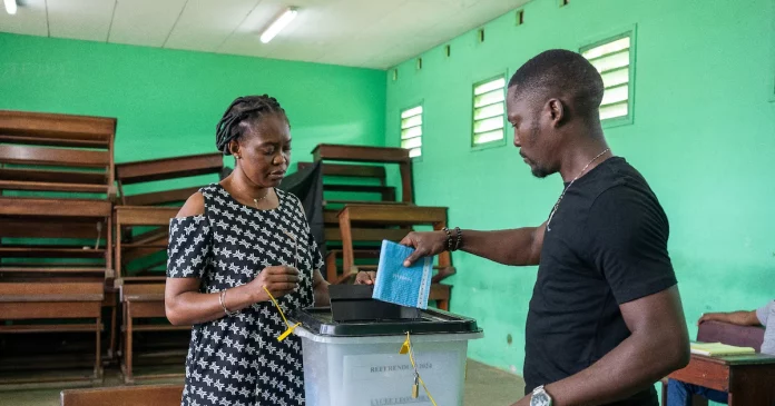 Un tournant majeur pour le Gabon : 91,8% de "oui"