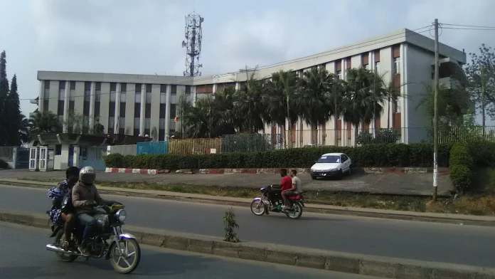 Douala : Un responsable de Camtel retrouvé mort dans son bureau