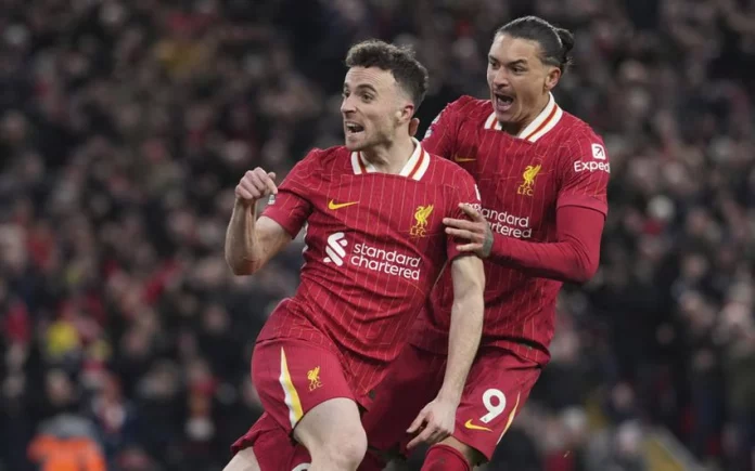Angleterre: Liverpool résiste à dix, Arsenal cale contre Everton