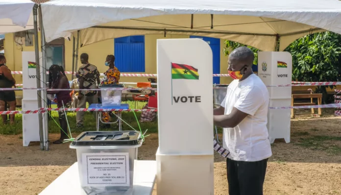 Candidats à la présidentielle : ambiance électorale à Accra