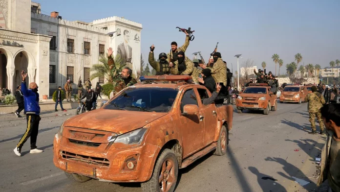 Syrie: les rebelles aux portes de Damas, les forces gouvernementales reculent