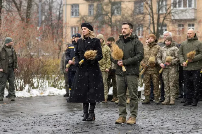 Ukraine: Zelensky se dit prêt à des concessions si l’Otan protège les territoires contrôlés par Kiev