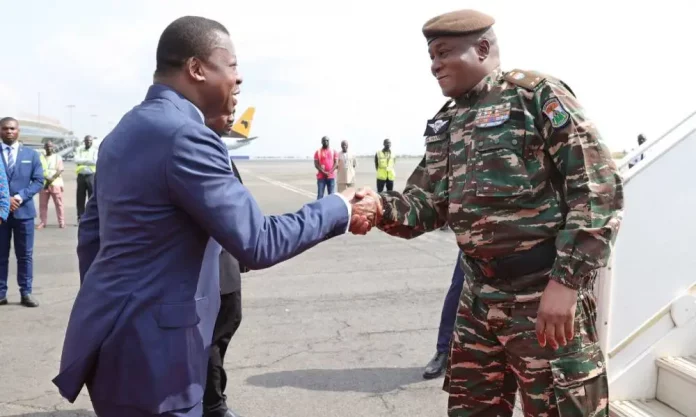 En Afrique de l’Ouest, les juntes sahéliennes sont de moins en moins isolées