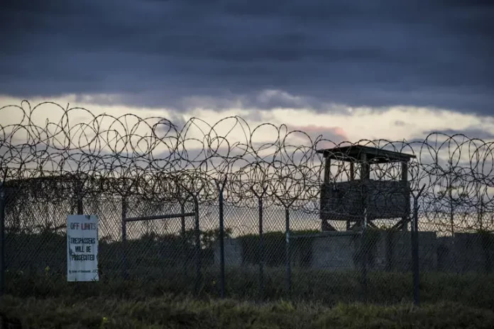 Trump annonce l’envoi de migrants sans papiers à Guantanamo