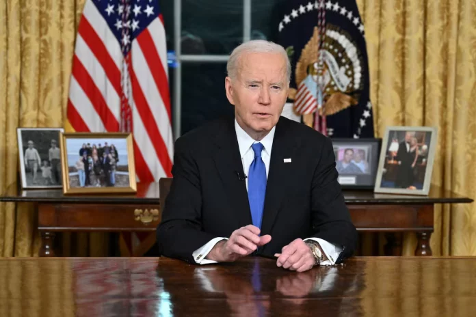 L’âme de l’Amérique toujours « en jeu », reconnaît Biden avant le retour de Trump