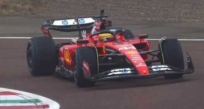F1: Hamilton ravi de ses « sensations » pour ses premiers essais au volant d’une Ferrari