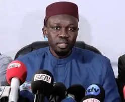Présence militaire française: le Premier ministre sénégalais dénonce le propos « totalement erroné » de Macron