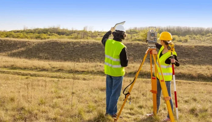 Foncier : Les services en hausse