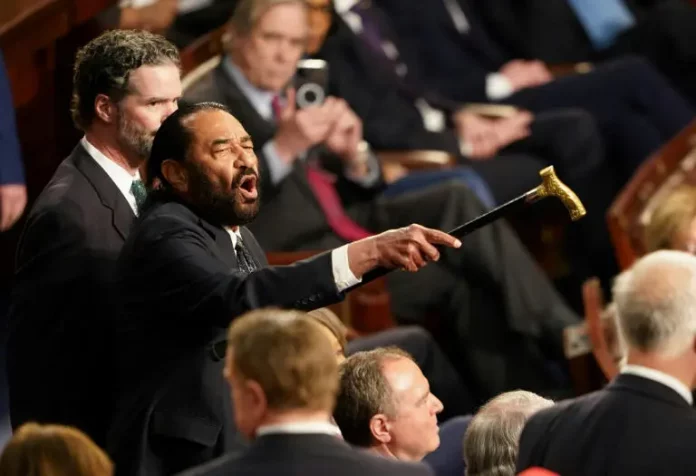 Face à Trump, des démocrates toujours brouillons